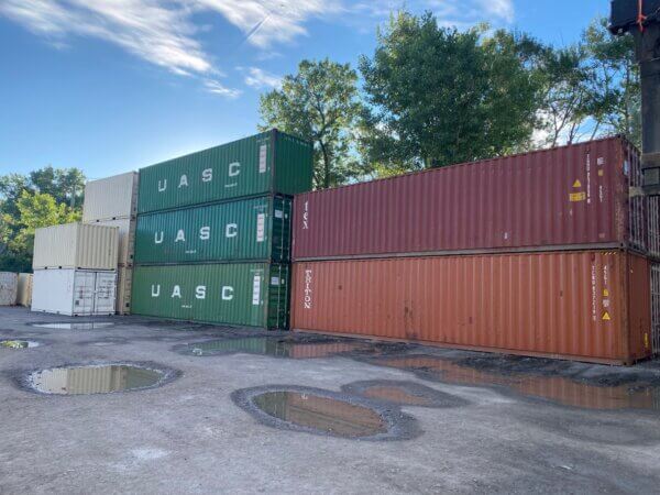 Contenitore-Marittimo-40-Piedi-HC-Usato-Alta-Capacita-e-Versatilita-1.jpg Contenitore-Marittimo-40-Piedi-HC-Usato-Alta-Capacita-e-Versatilita-1.jpg