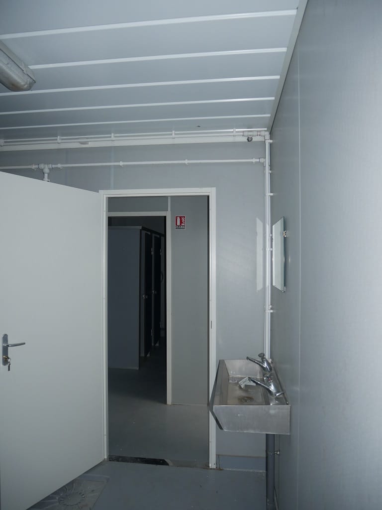 batiment_modulaire_sanitaires_24m²-4.jpg batiment_modulaire_sanitaires_24m²-4.jpg